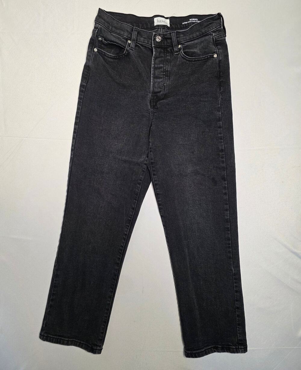 Nicole Miller Nomad Super High Rise Crop Straight Leg Jeans Size 4